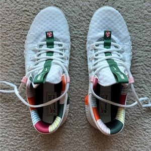 Nike “Free Metcon 5” (women 8.5)